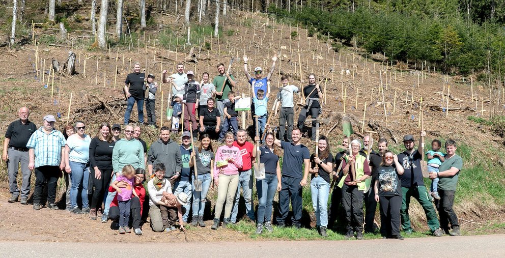 BENZ Tooling: We for you tree planting campaign