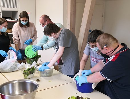 Poverty Week 2021: traditional charity dinner