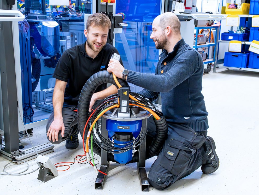 BENZ Tooling Duales Studium – Mechatroniker