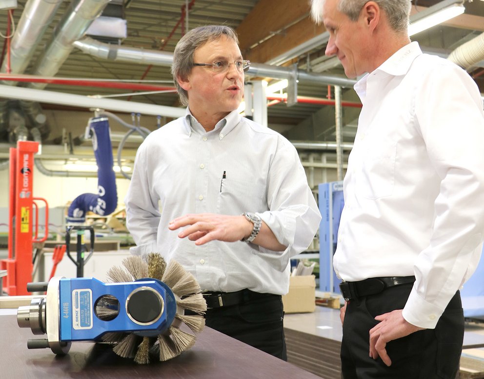 Case study Hoffmann Ladenbau: more flexible and varied than a brushing machine