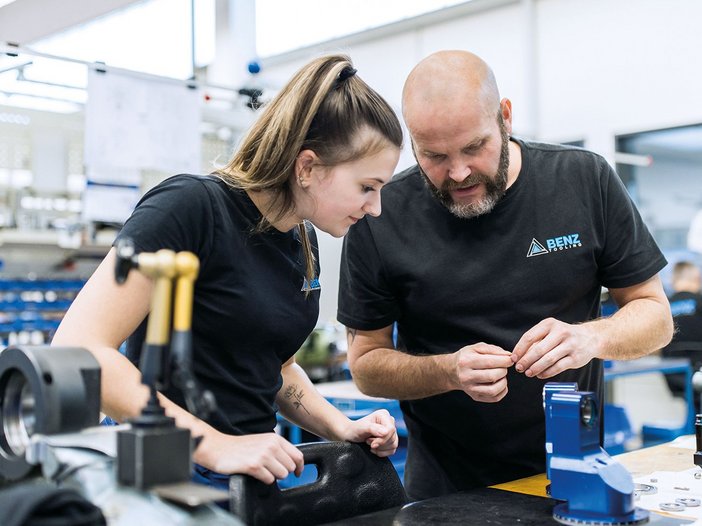 Karriere bei BENZ Tooling: Ausbildung und duales Studium