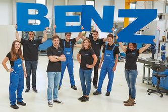 Karriere bei BENZ Tooling: Span(n)ende Möglichkeiten für Einsteigende und Berufserfahrene