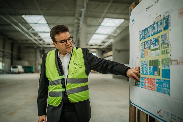 BENZ Tooling: ONEnewBENZ – gallery  of roofing ceremony